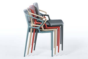 Eine vertikale Stapelung ermöglicht eine platzsparende Lagerung